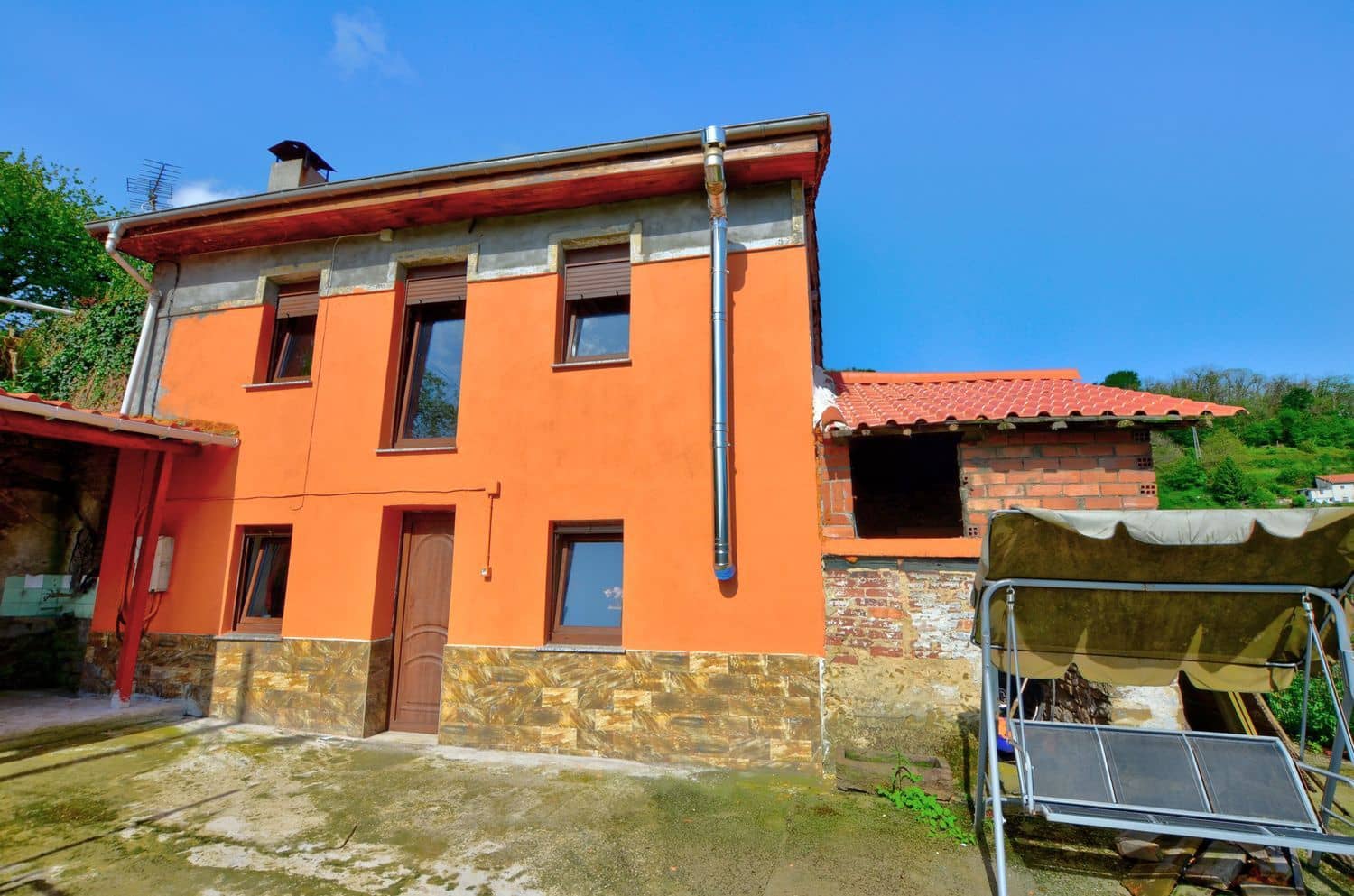 2 soveværelse Finca/Landehus til salg i San Martin del Rey Aurelio med garage - € 150.000 (Ref: 8988107)