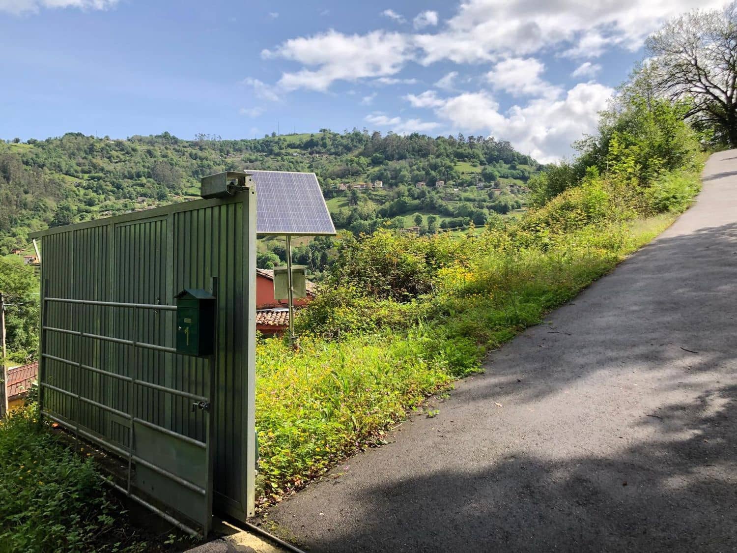 2 sovrum Finca/Hus på landet till salu i San Martin del Rey Aurelio med garage - 130 000 € (Ref: 8988107)