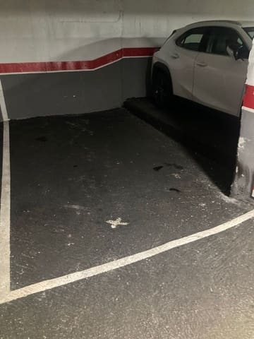 Garage for sale in Centro Urbano, Oviedo - € 20,500 (Ref: 8991942)