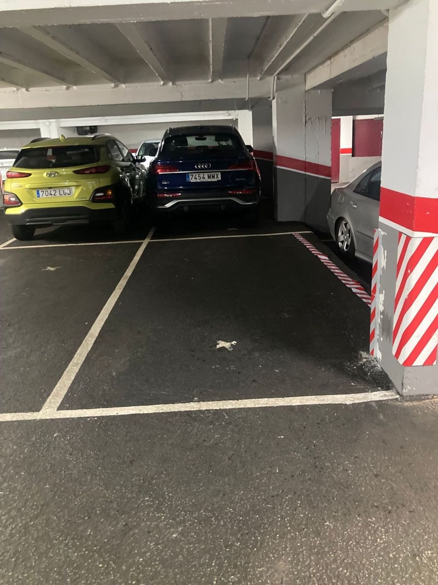 Garage til salg i Oviedo - € 20.500 (Ref: 8991942)