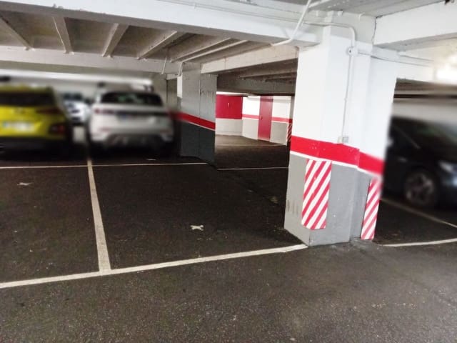 Garage for sale in Centro Urbano, Oviedo - € 20,500 (Ref: 8991942)