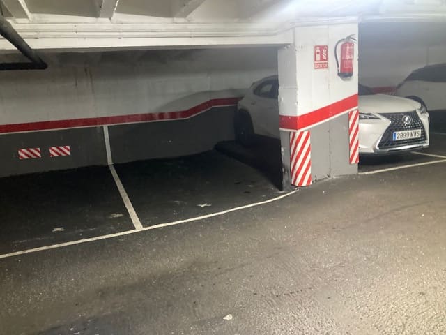 Garage for sale in Centro Urbano, Oviedo - € 20,500 (Ref: 8991942)