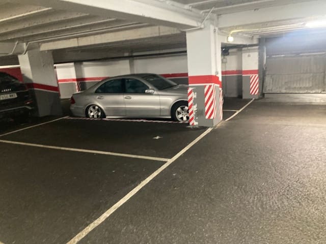 Garage for sale in Centro Urbano, Oviedo - € 20,500 (Ref: 8991942)