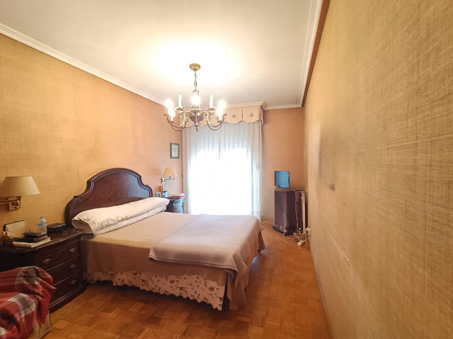 4 soveværelse Lejlighed til salg i Oviedo med garage - € 437.000 (Ref: 9002743)