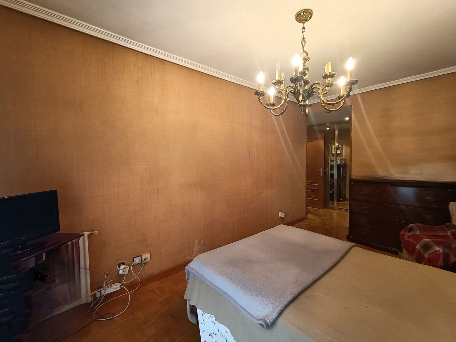 4 soveværelse Lejlighed til salg i Oviedo med garage - € 437.000 (Ref: 9002743)