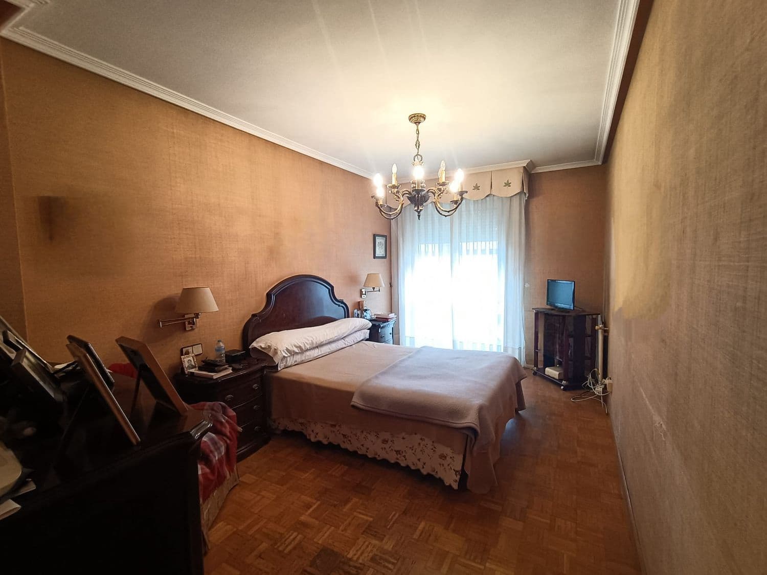 4 soveværelse Lejlighed til salg i Oviedo med garage - € 437.000 (Ref: 9002743)