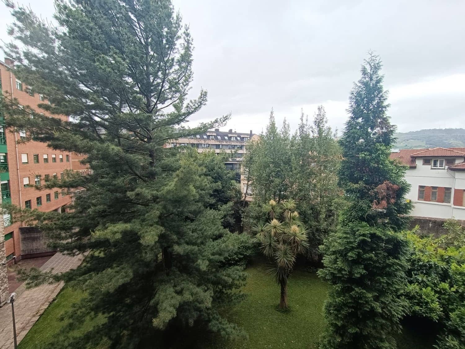 4 soveværelse Lejlighed til salg i Oviedo med garage - € 437.000 (Ref: 9002743)