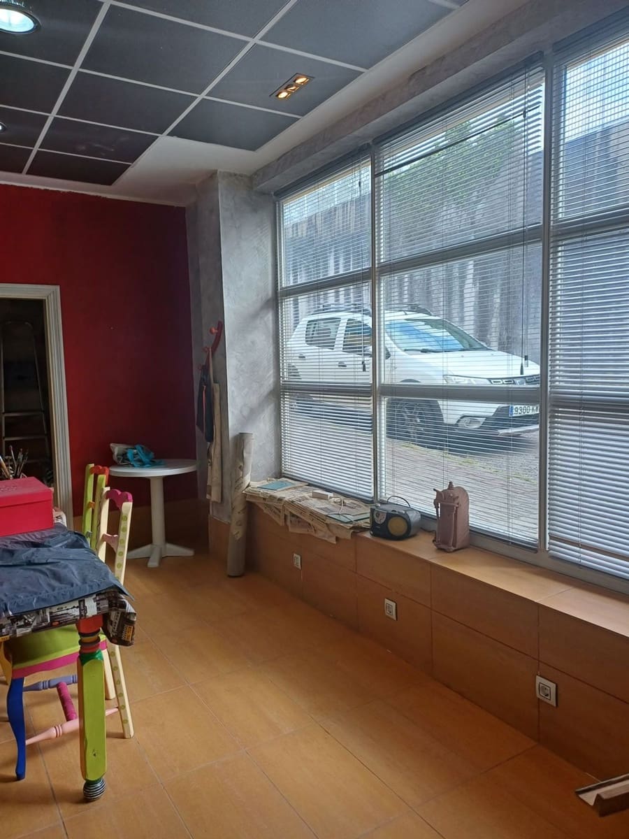 Erhverv til salg i Llanera - € 60.500 (Ref: 9006869)