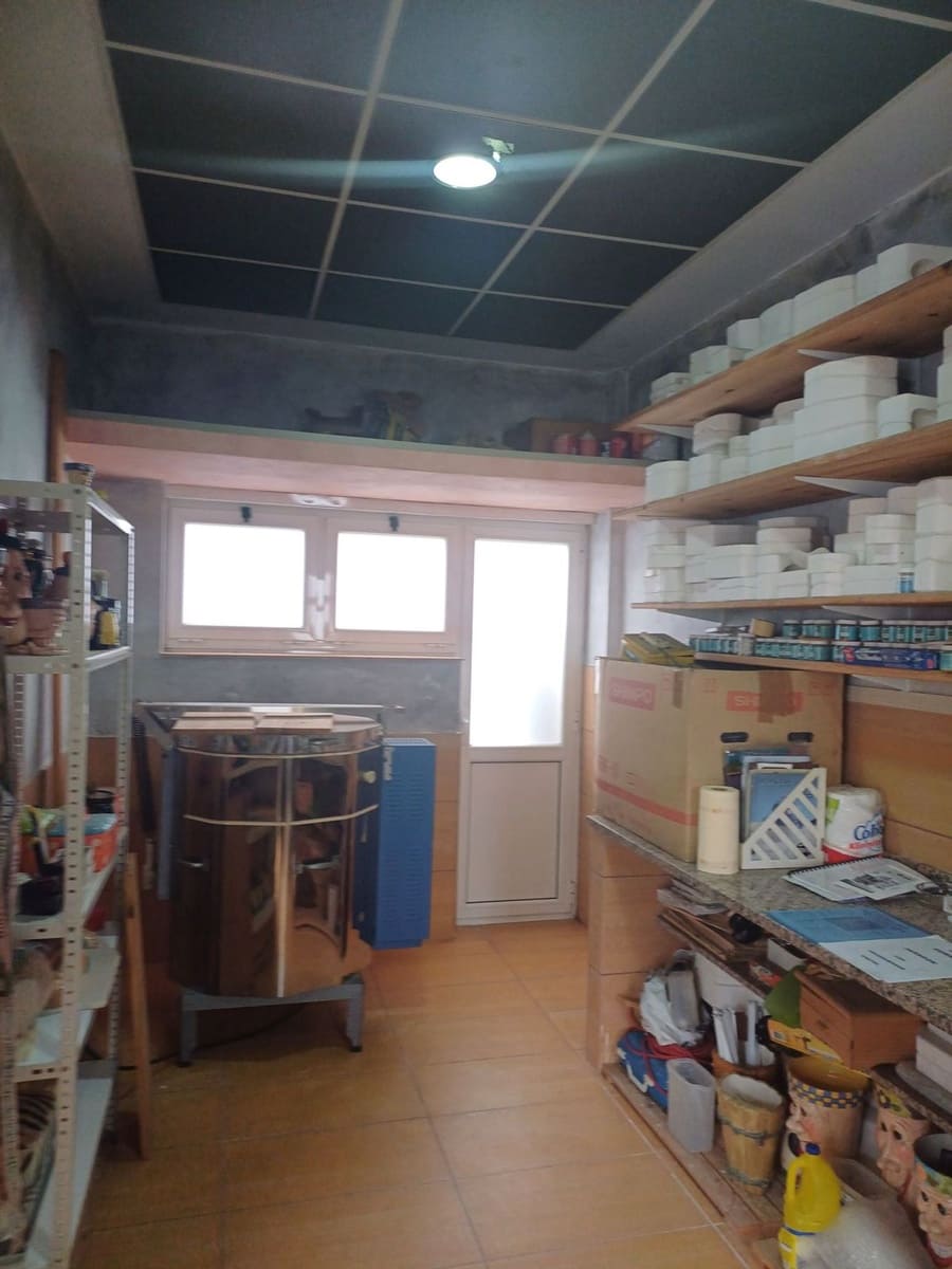 Erhverv til salg i Llanera - € 60.500 (Ref: 9006869)