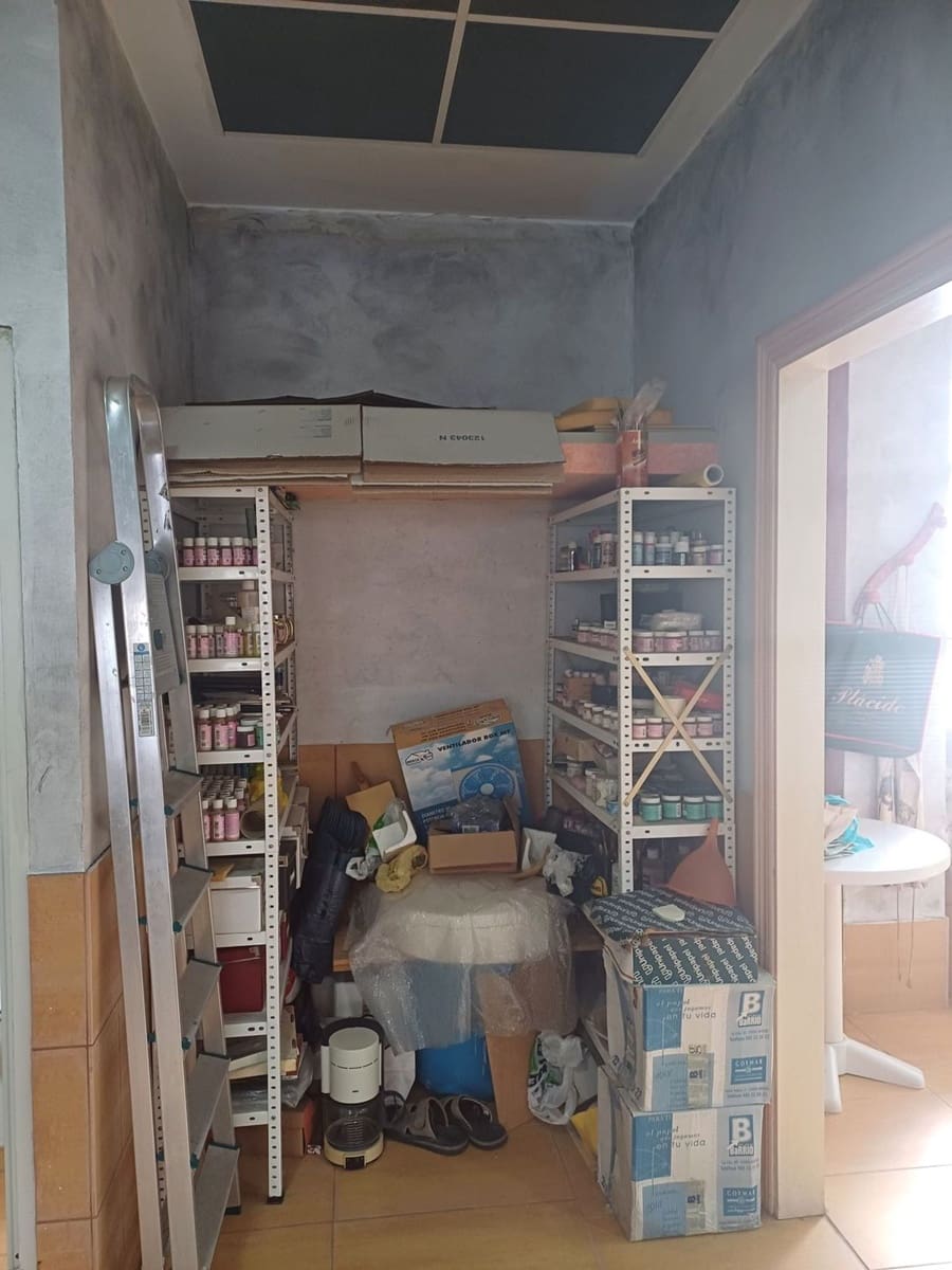 Erhverv til salg i Llanera - € 60.500 (Ref: 9006869)