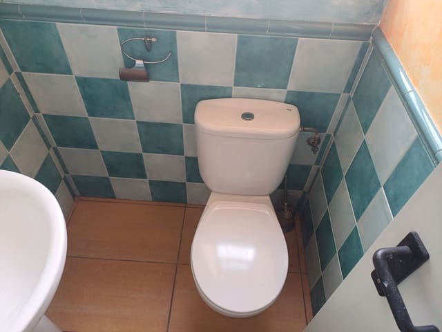 Erhverv til salg i Llanera - € 60.500 (Ref: 9006869)