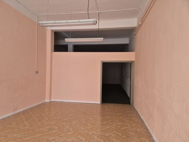 Kommersiell att hyra i Centro Urbano, Gijón - 575 € (Ref: 9016854)