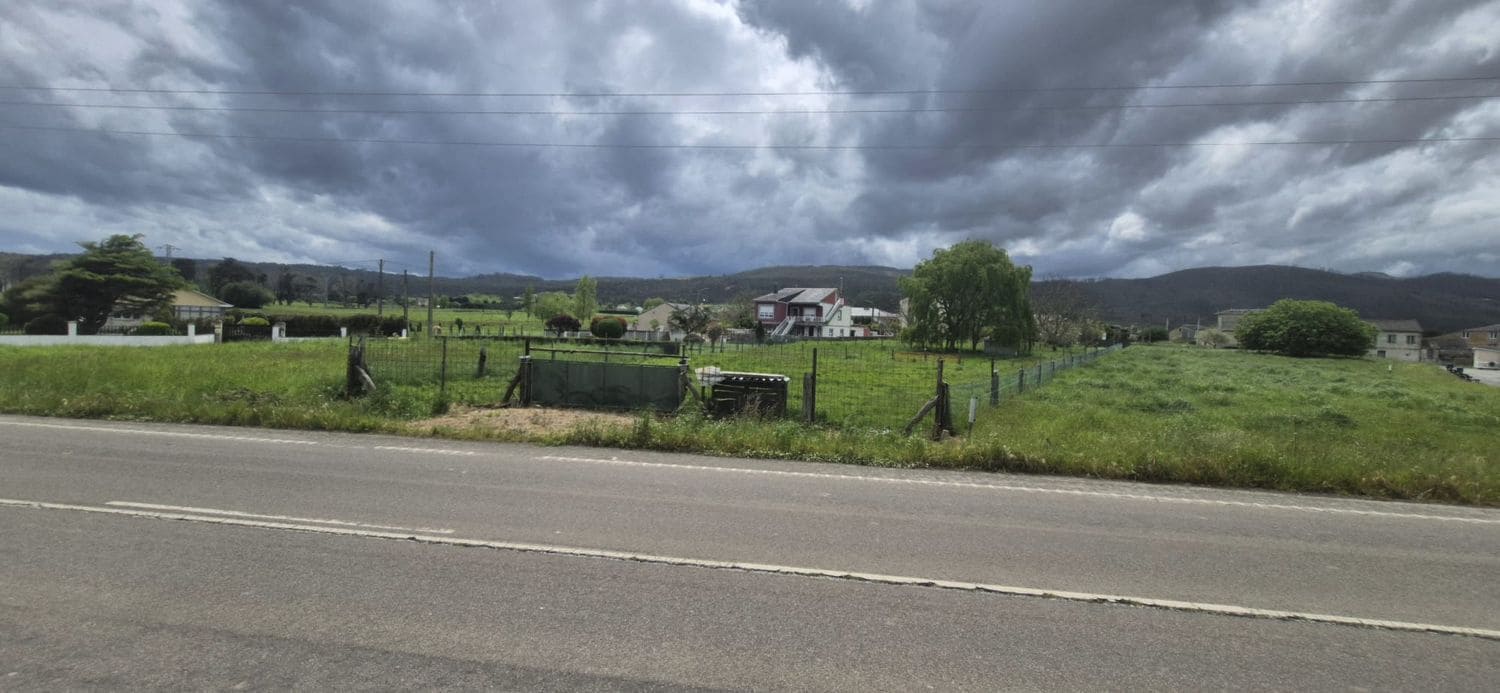 Grunde uden byggetilladelser til salg i Ribadeo - € 125.000 (Ref: 9016856)