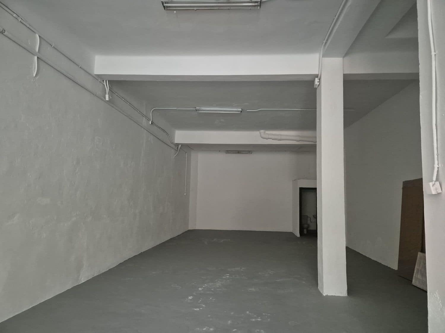 Erhverv til leje i Gijon - € 600 (Ref: 9016857)