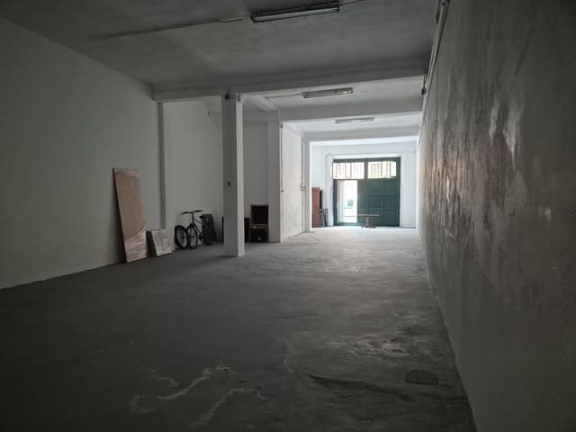 Kommersiell att hyra i Centro Urbano, Gijón - 600 € (Ref: 9016857)