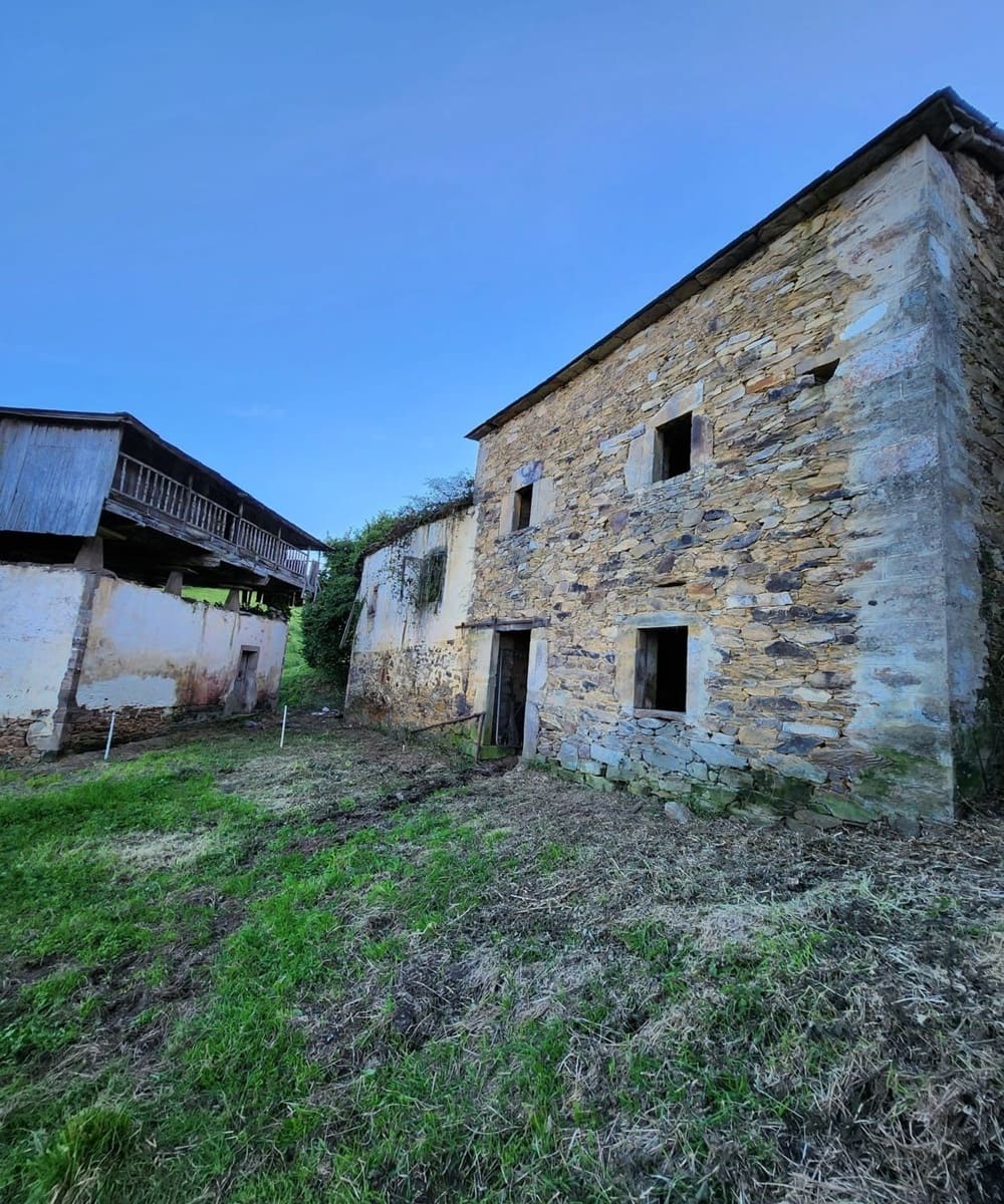 4 soveværelse Finca/Landehus til salg i Luarca - € 30.000 (Ref: 9020177)