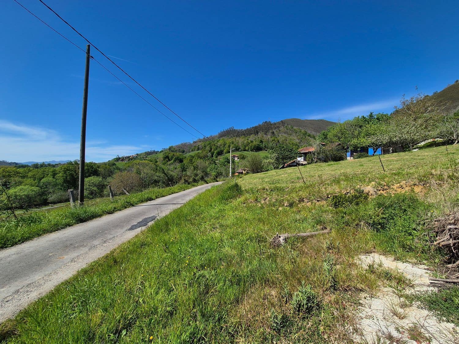 Grunde uden byggetilladelser til salg i Cangas de Onis - € 50.000 (Ref: 9028662)