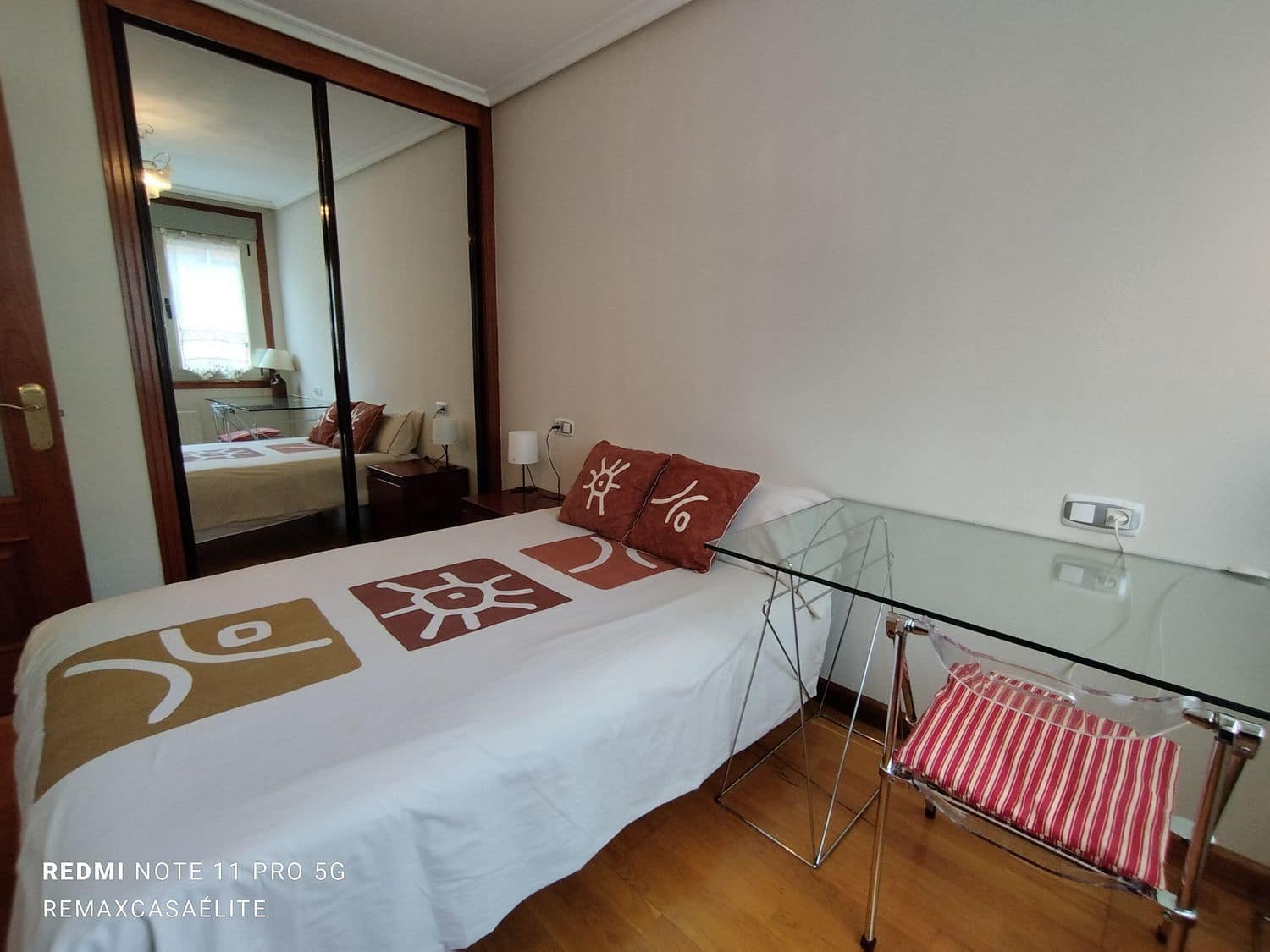 1 slaapkamer Appartement te huur in Oviedo met garage - € 700 (Ref: 9037806)