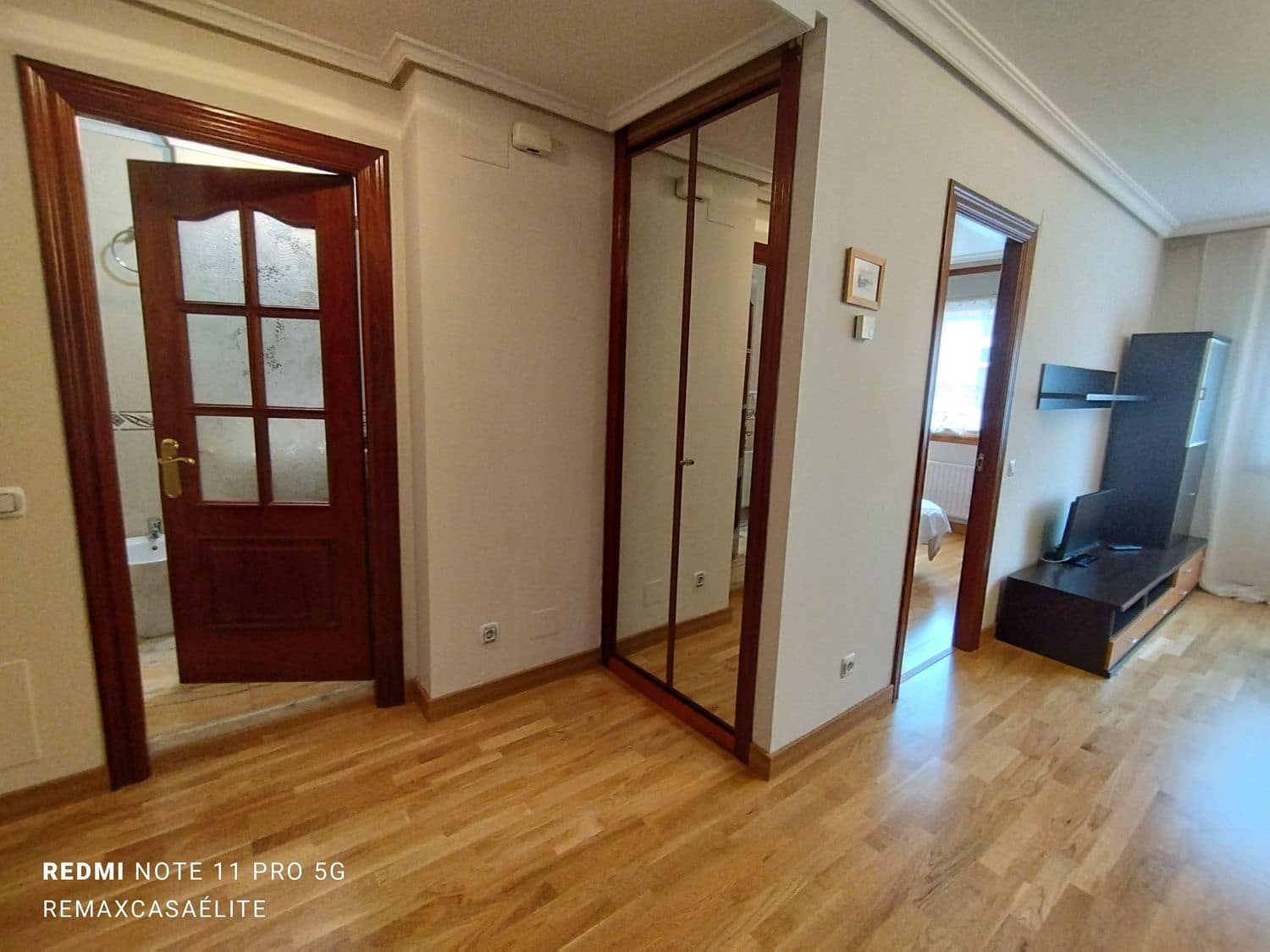 1 slaapkamer Appartement te huur in Oviedo met garage - € 700 (Ref: 9037806)