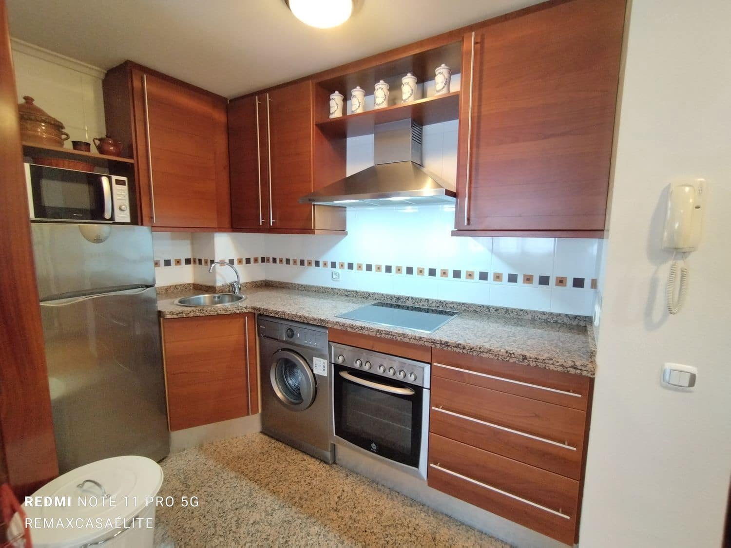 1 slaapkamer Appartement te huur in Oviedo met garage - € 700 (Ref: 9037806)