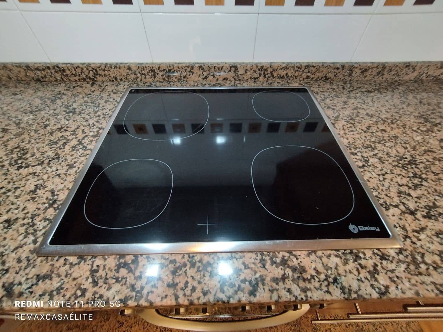 1 slaapkamer Appartement te huur in Oviedo met garage - € 700 (Ref: 9037806)