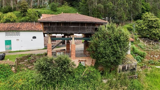 3 bedroom Finca/Country House for sale in Carreño with garage - € 287,000 (Ref: 9058780)