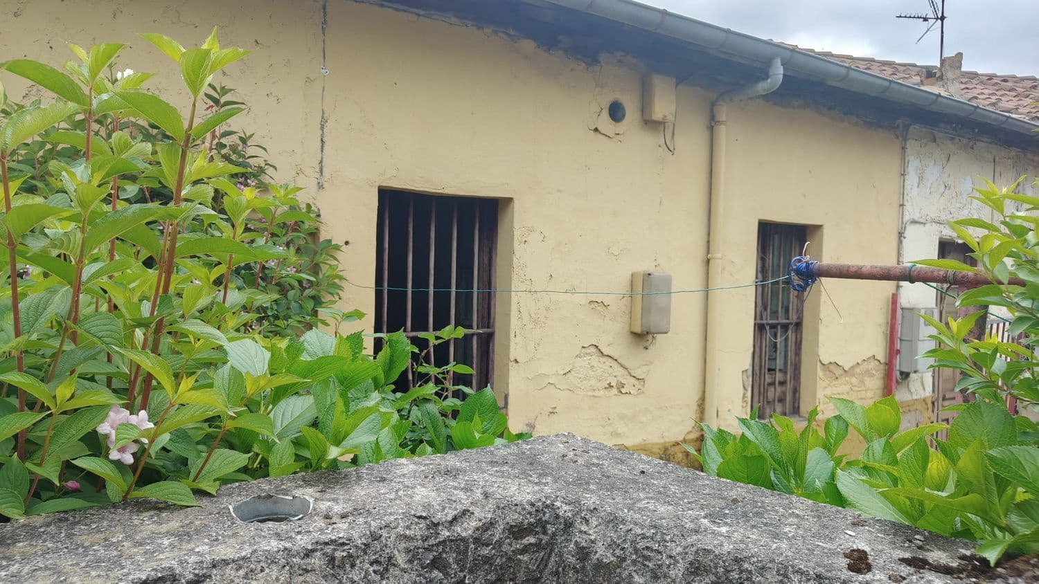 Byhus til salg i Langreo med garage - € 35.000 (Ref: 9072985)