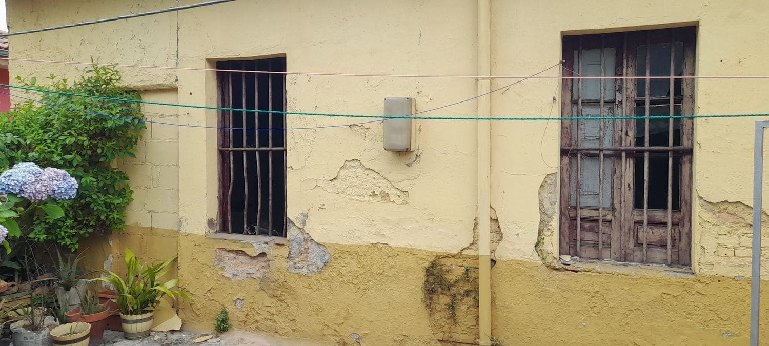 Byhus til salg i Langreo med garage - € 35.000 (Ref: 9072985)