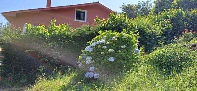 5 quarto Casa em Banda para venda em Colunga com garagem - 263 000 € (Ref: 9074672)