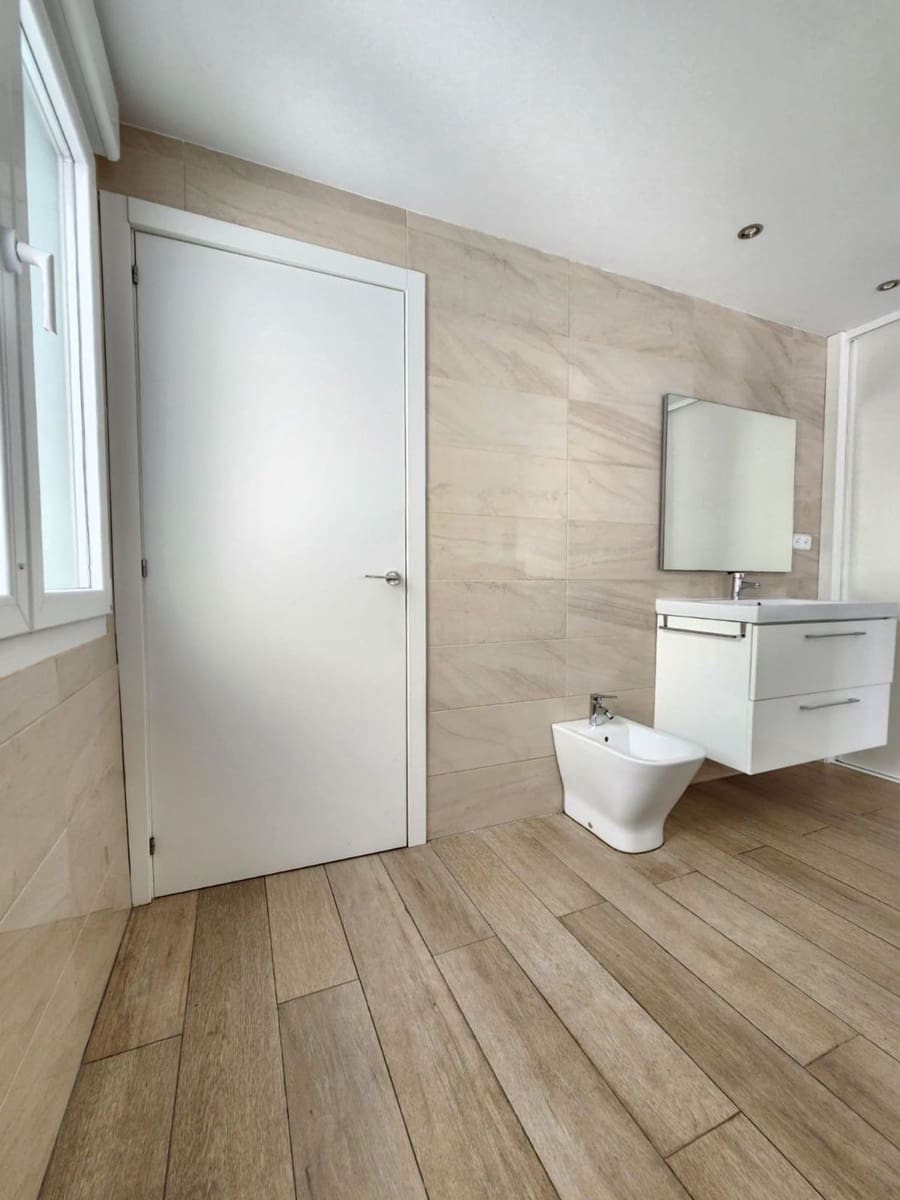 1 sovrum Lägenhet till salu i Gijon med garage - 75 000 € (Ref: 9084865)