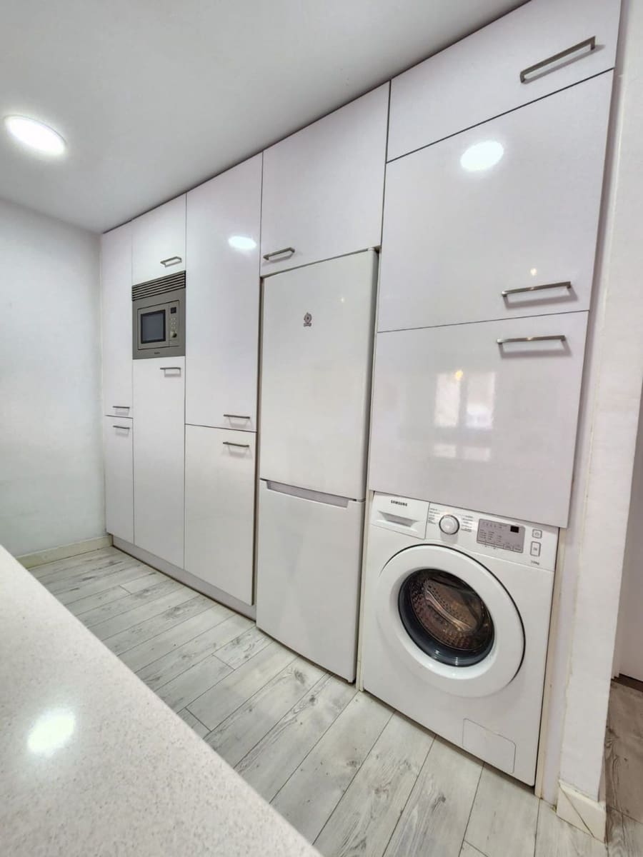 1 sovrum Lägenhet till salu i Gijon med garage - 75 000 € (Ref: 9084865)