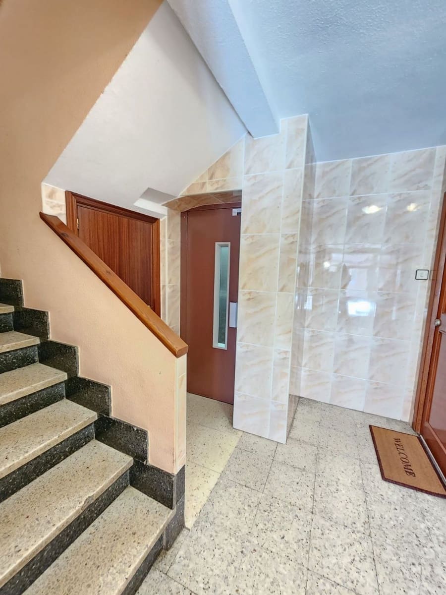 1 sovrum Lägenhet till salu i Gijon med garage - 75 000 € (Ref: 9084865)