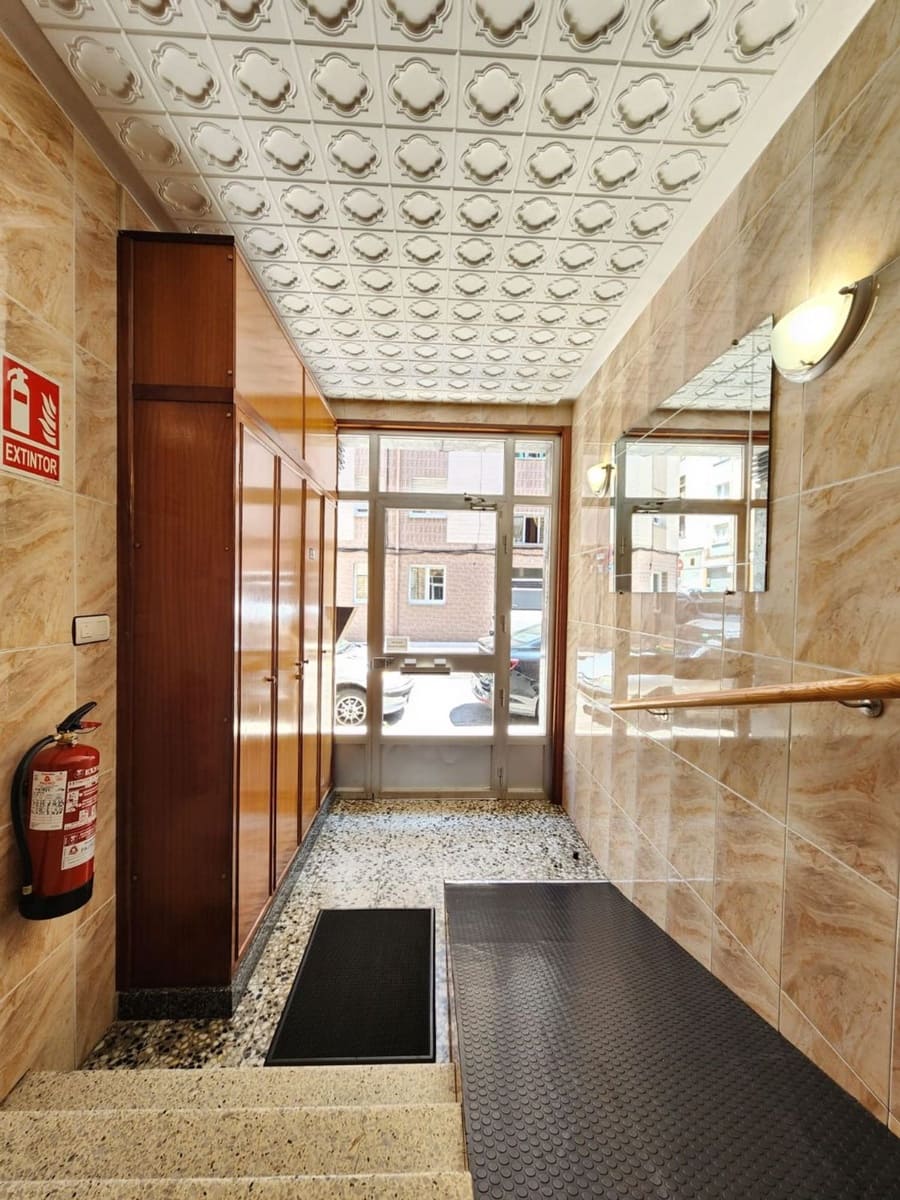 1 sovrum Lägenhet till salu i Gijon med garage - 75 000 € (Ref: 9084865)