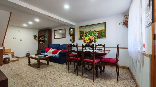 4 makuuhuone Maalaistalo myytävänä paikassa Carrizo - 56 000 € (Ref: 9084866)