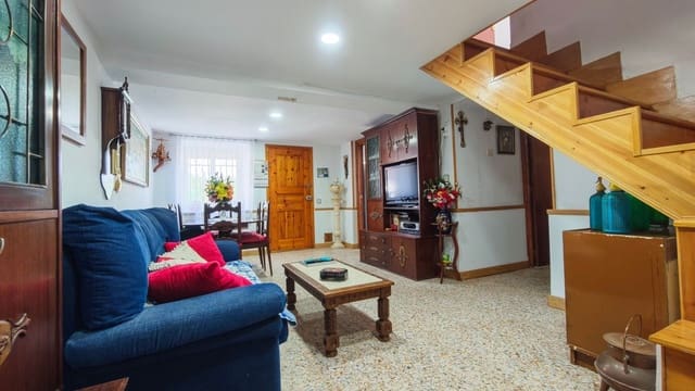 4 makuuhuone Maalaistalo myytävänä paikassa Carrizo - 56 000 € (Ref: 9084866)