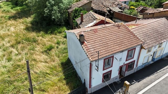 4 makuuhuone Maalaistalo myytävänä paikassa Carrizo - 56 000 € (Ref: 9084866)