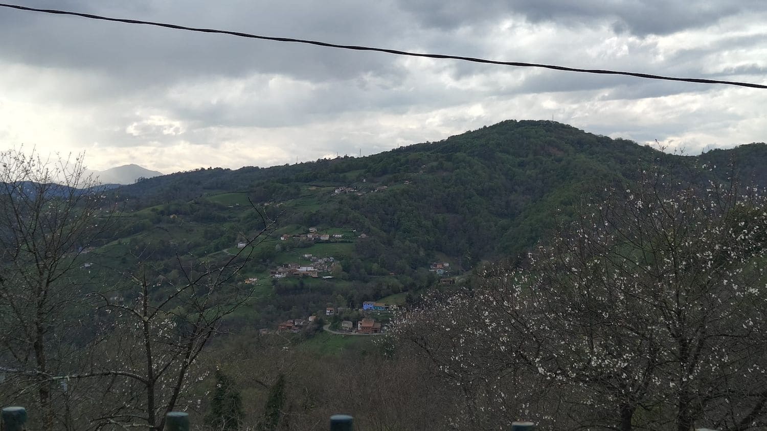 2 quarto Quinta/Casa Rural para venda em San Martin del Rey Aurelio com garagem - 90 000 € (Ref: 9088326)