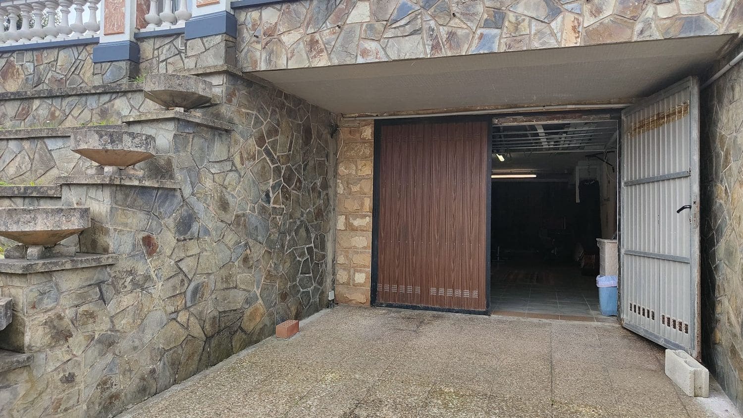 5 soveværelse Villa til salg i Carreno med swimmingpool garage - € 349.000 (Ref: 9100307)