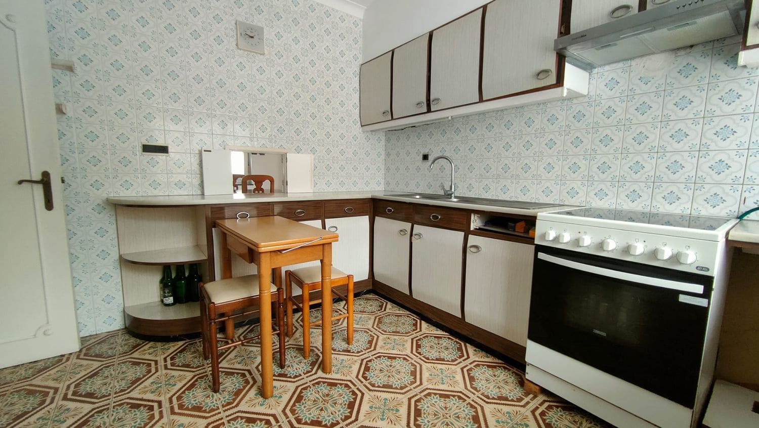 5 soveværelse Villa til salg i Carreno med swimmingpool garage - € 349.000 (Ref: 9100307)