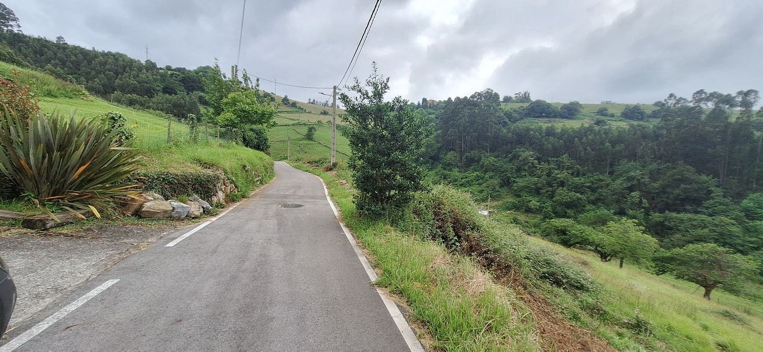 Grunde uden byggetilladelser til salg i Gijon - € 78.000 (Ref: 9102646)