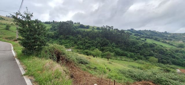 Mark till salu i Gijón - 78 000 € (Ref: 9102646)