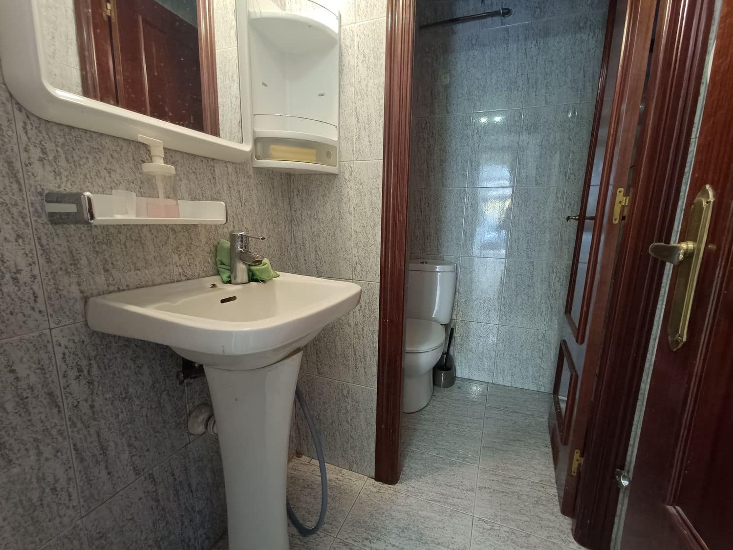 Erhverv til salg i Gijon - € 49.900 (Ref: 9102649)