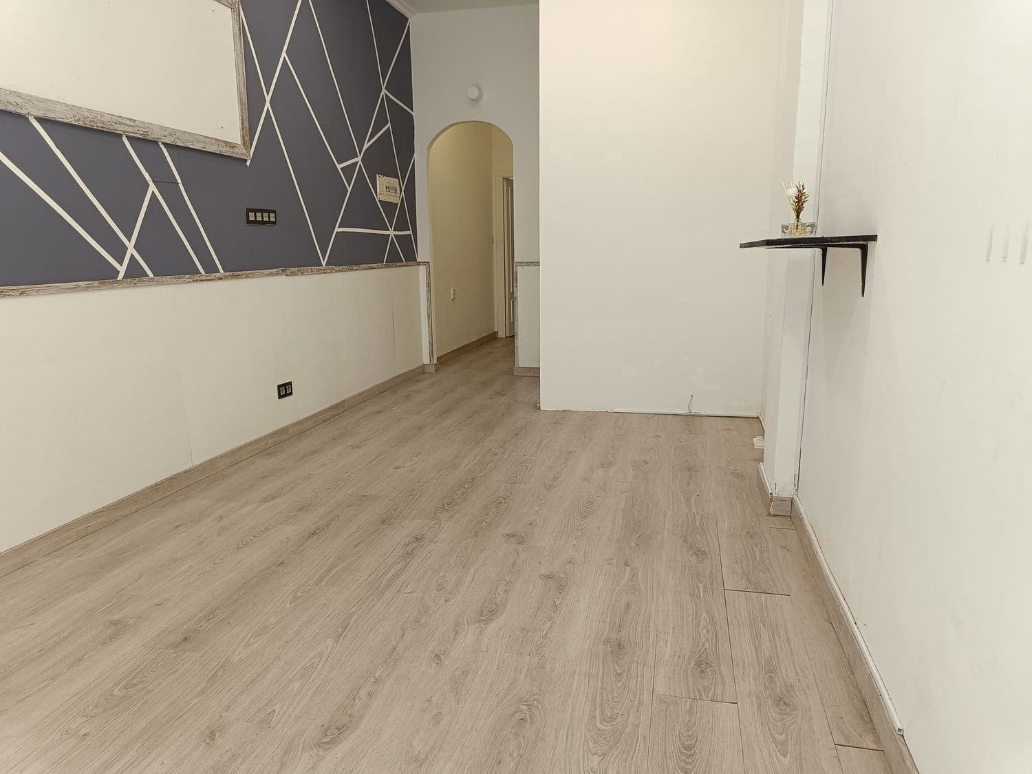 Erhverv til salg i Gijon - € 49.900 (Ref: 9102649)