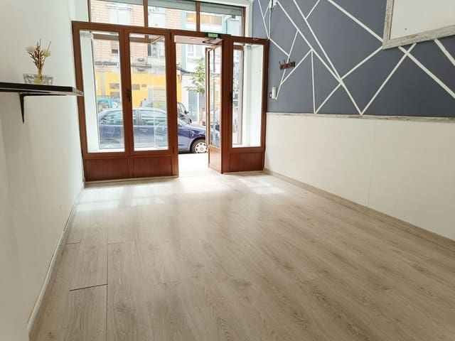Erhverv til salg i Centro Urbano, Gijón - € 49.900 (Ref: 9102649)