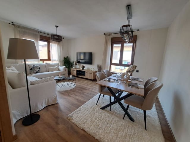 2 soveværelse Lejlighed til salg i Centro Urbano, Gijón - € 179.000 (Ref: 9104215)