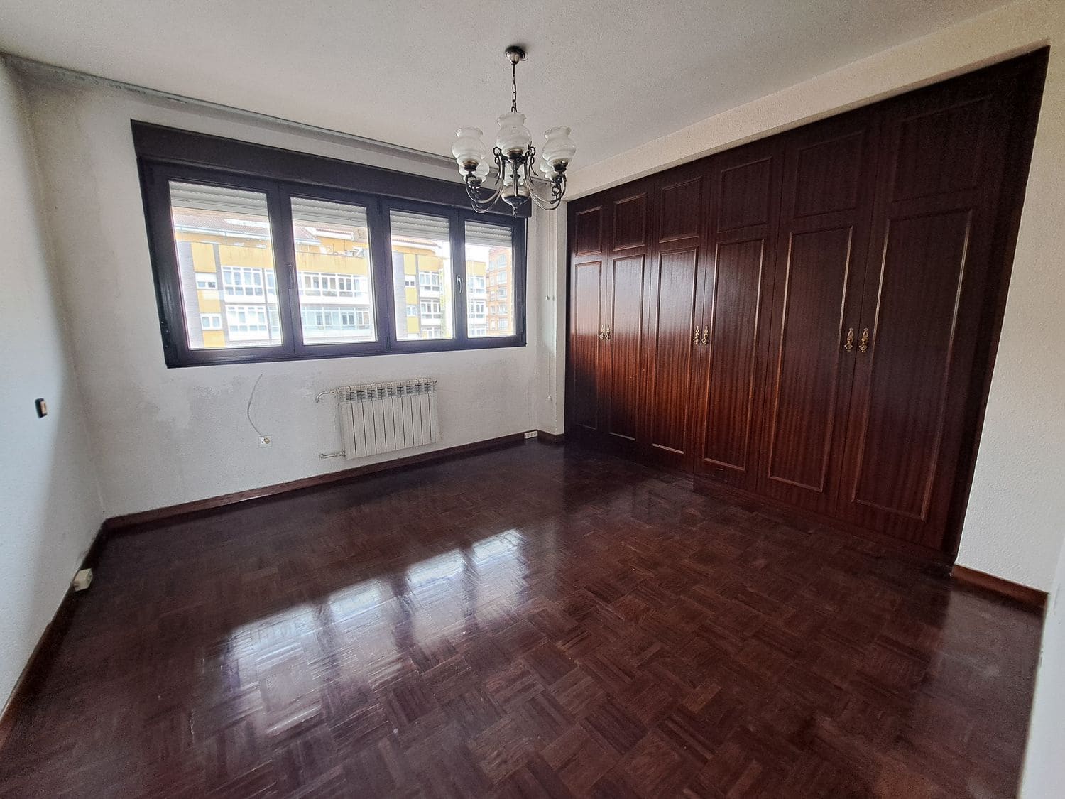 4 soveværelse Lejlighed til salg i Aviles med garage - € 260.000 (Ref: 9104219)