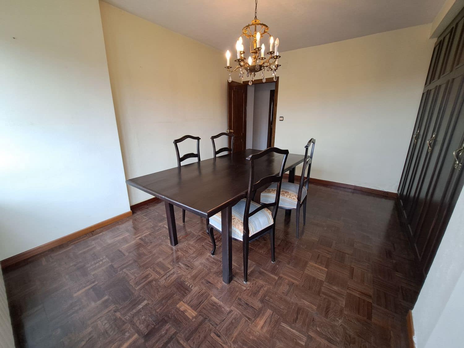 4 soveværelse Lejlighed til salg i Aviles med garage - € 260.000 (Ref: 9104219)