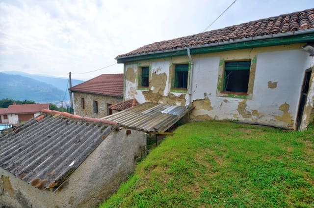 2 bedroom Townhouse for sale in Langreo with garage - € 38,000 (Ref: 9109914)