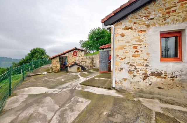 4 soveværelse Finca/Landehus til salg i Langreo - € 130.000 (Ref: 9109914)