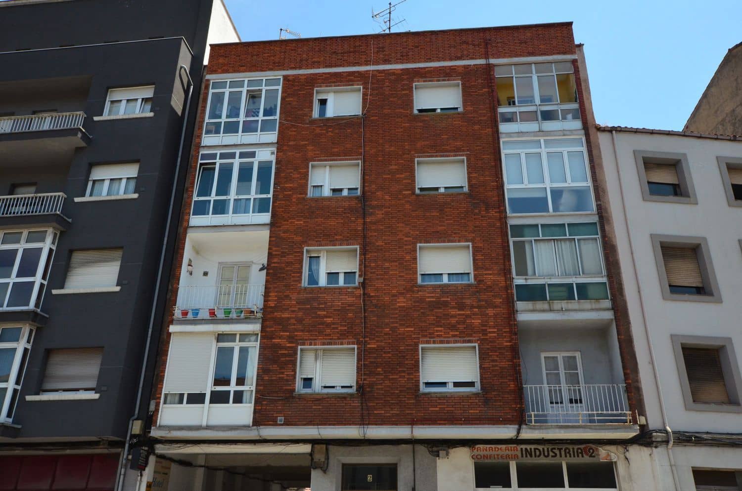 3 soveværelse Lejlighed til salg i Aviles med garage - € 89.000 (Ref: 9115699)